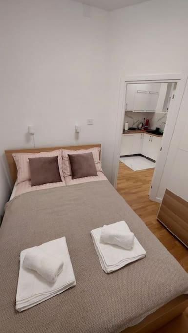 Apartment Green Lux Belgrado Esterno foto